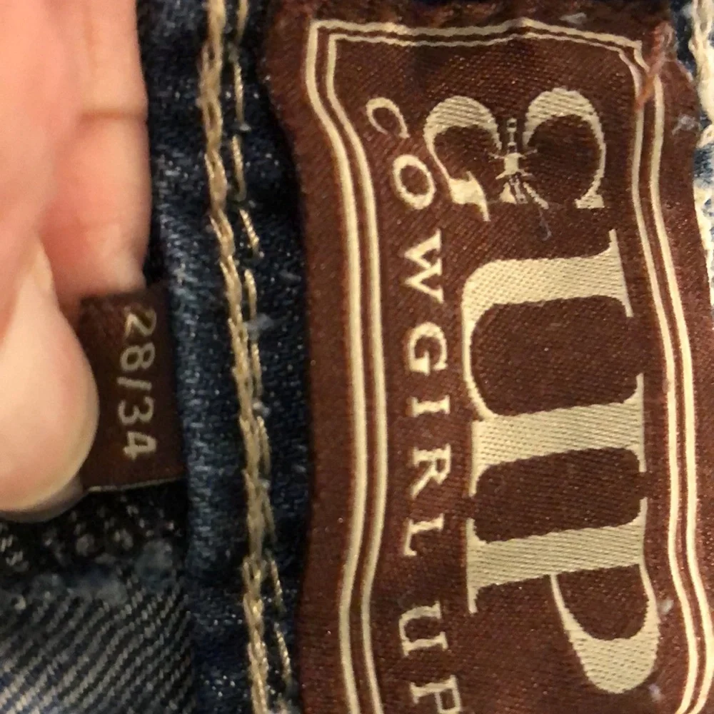 Cowgirl Up low rise jeans. - Picture 4 of 7